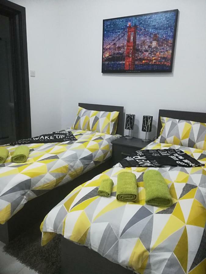 Apartment And Cosy Close To Seafront Sliema