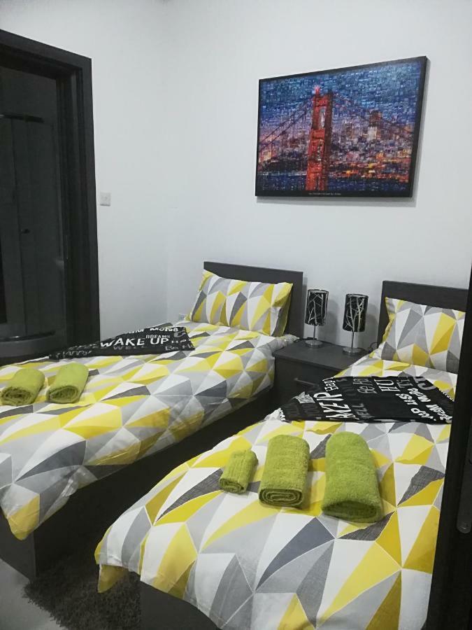 Apartment And Cosy Close To Seafront Sliema