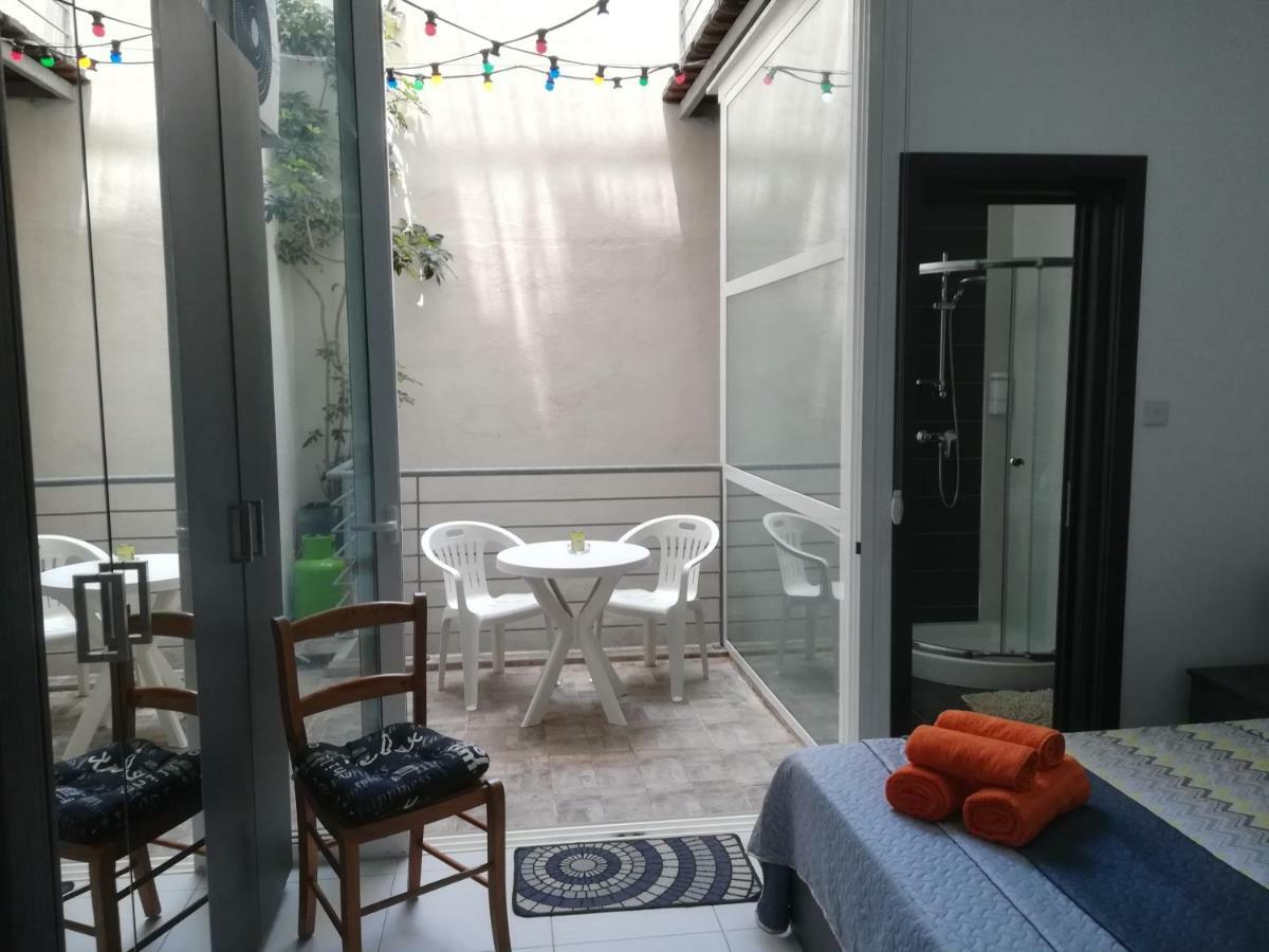 And Cosy Close To Seafront Apartment
